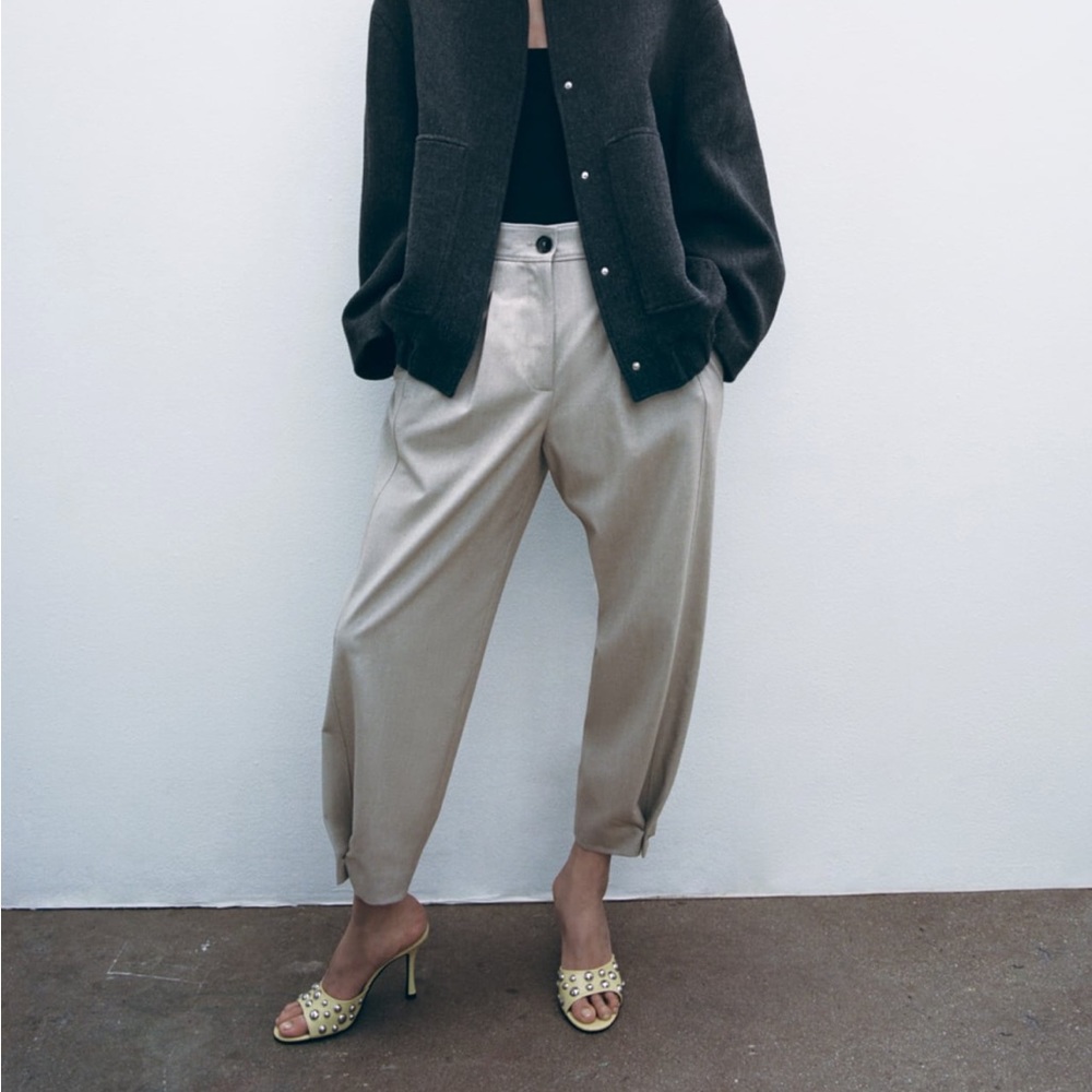 ZARA| Pleated Tapered Pants